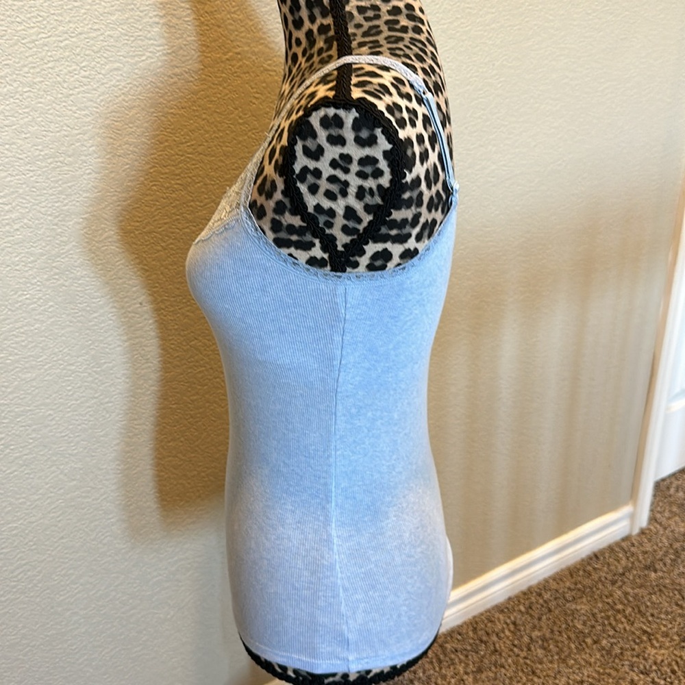 Nautical adjustable strap blue tank, new without tags, size M built in bra - Picture 5 of 10